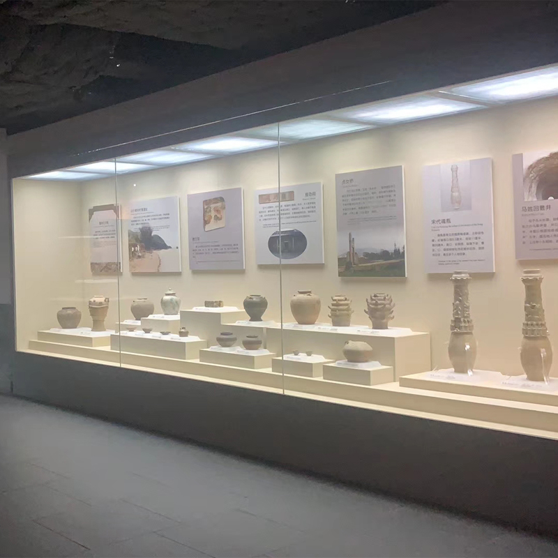 深圳市博物馆全自动电脑开启文物沿墙展柜 实创-Y009